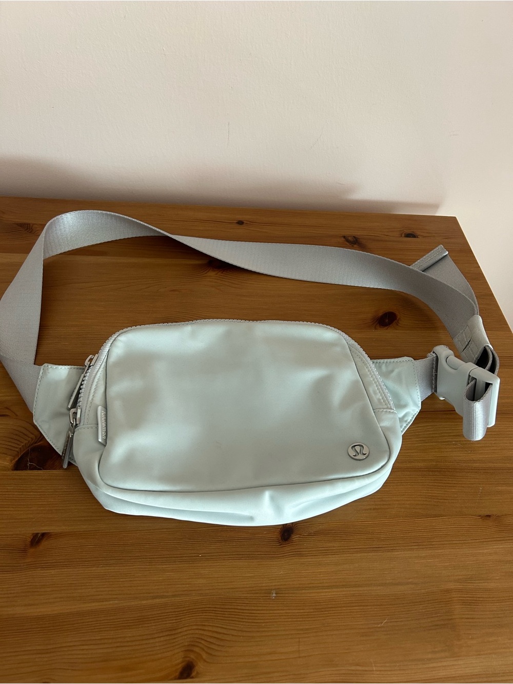 Lululemon Everywhere Belt Bag